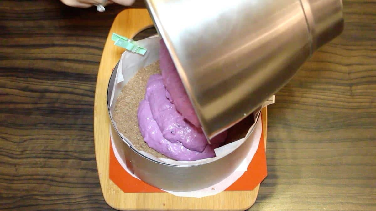 Protein Cheesecake pouring mixture.