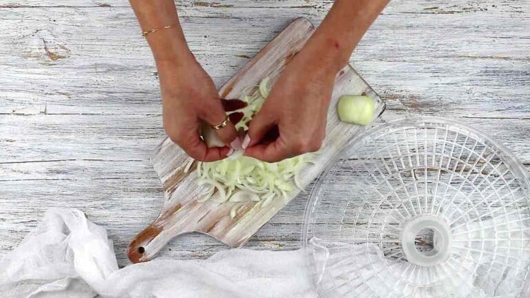 Dehydrated Onion Flakes Recipe - Best Clean Eating